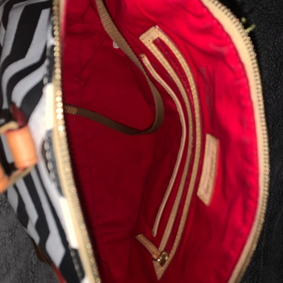 Never used Dooney & Bourke - Picture 3 of 4